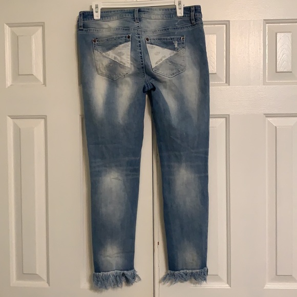 Junior jeans with rips - Picture 7 of 9